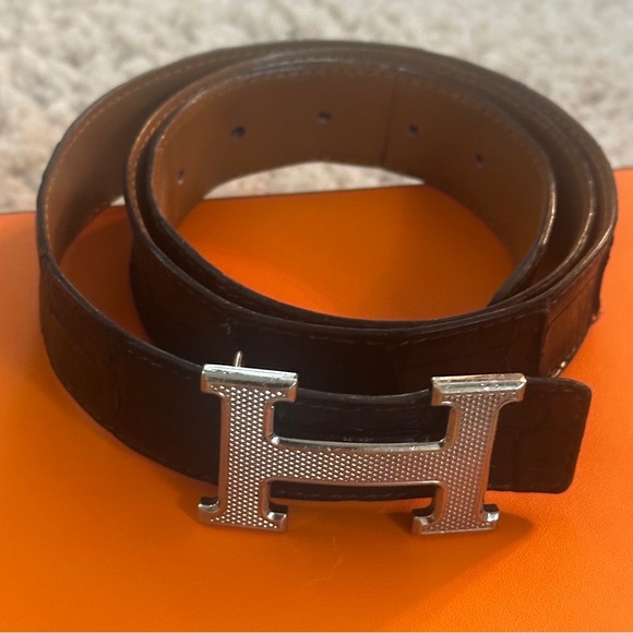 Black Crocodile Leather Belt with Silver Buckle - Picture 10 of 12